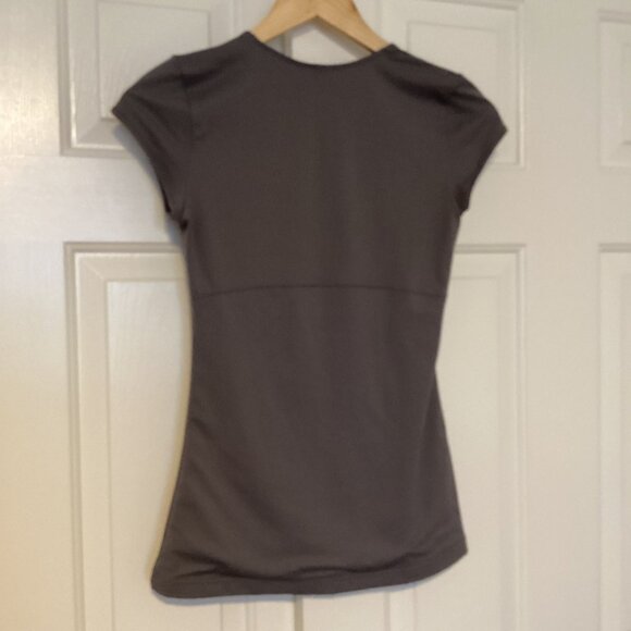 Sweet Nothings Round Neck Gray Color Cap Sleeve  Shapeware Top Size M NWOT - Picture 2 of 8